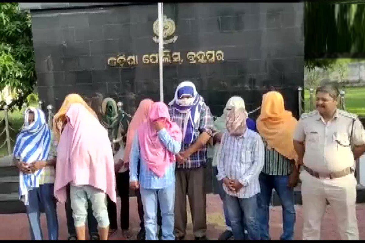 ओडिशा में "भ्रूण लिंग" जांच गिरोह का भंडाफोड़, 13 गिरफ्तार