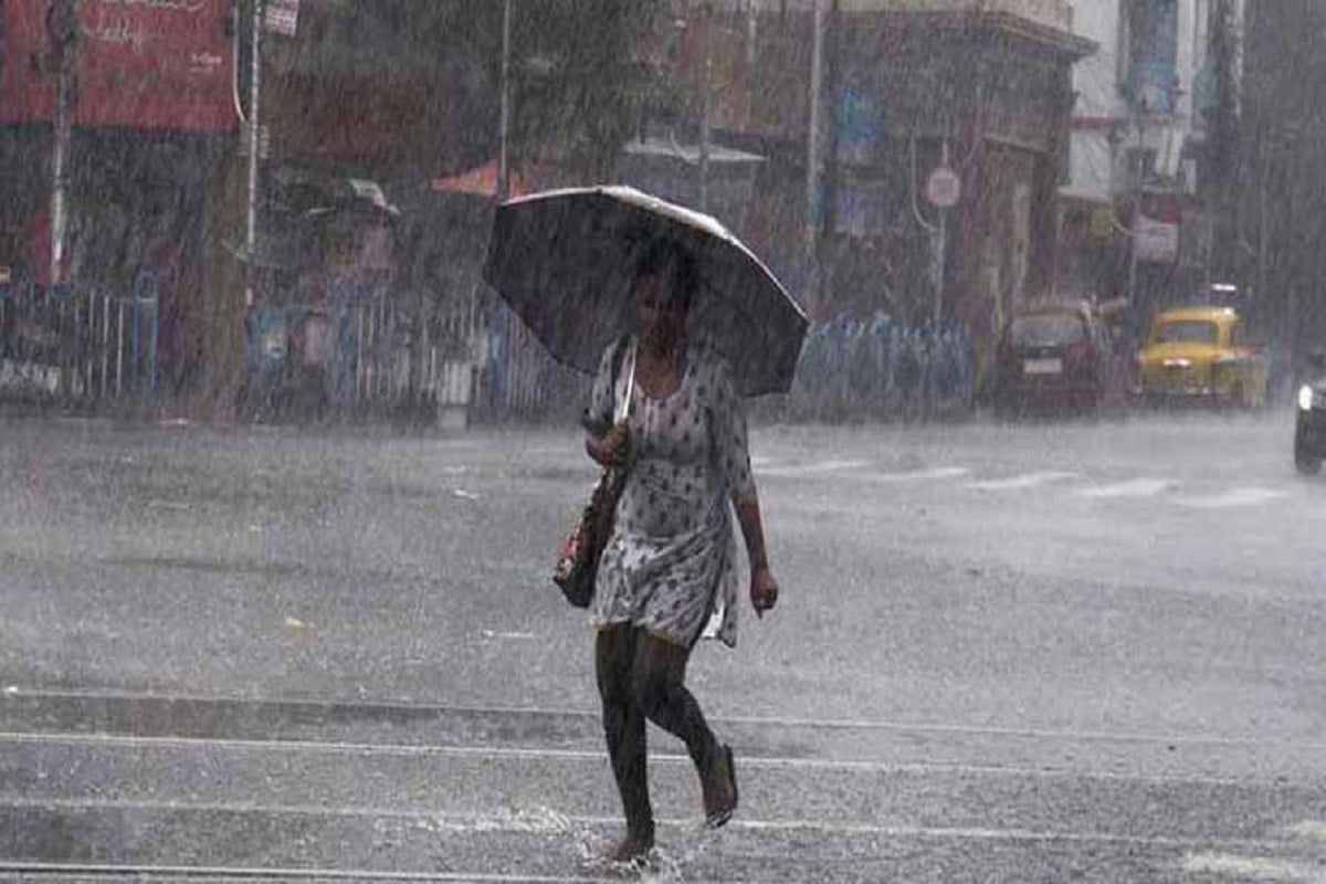 Monsoon Update:समय से तीन पहले केरल में मानसून की एंट्री, हो रही बारिश, जानिए आपके यहां कब बदलेगा मौसम