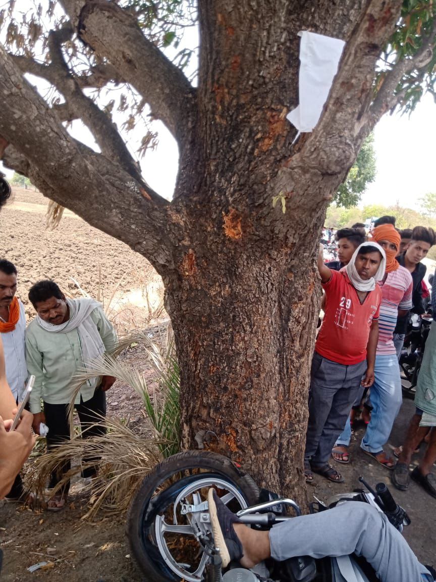 11 वर्ष से साथ जा रहे थे स्कूल, मौत भी हुई तो साथ-साथ
