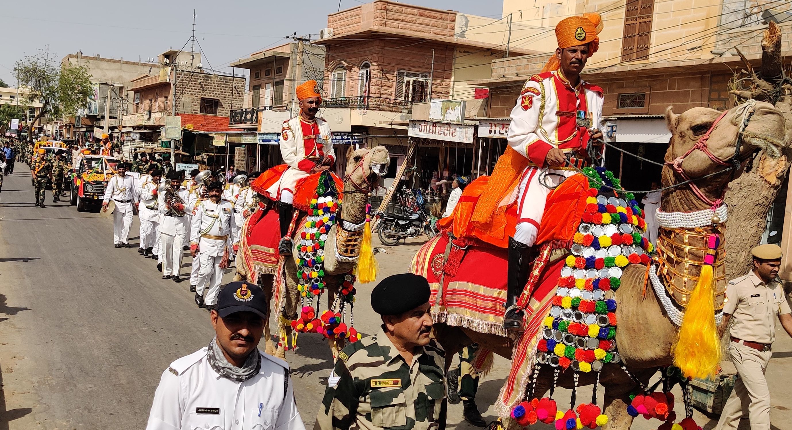 Video: प्रभात फैरी से दिया अदम्य साहस व शौर्य का परिचय