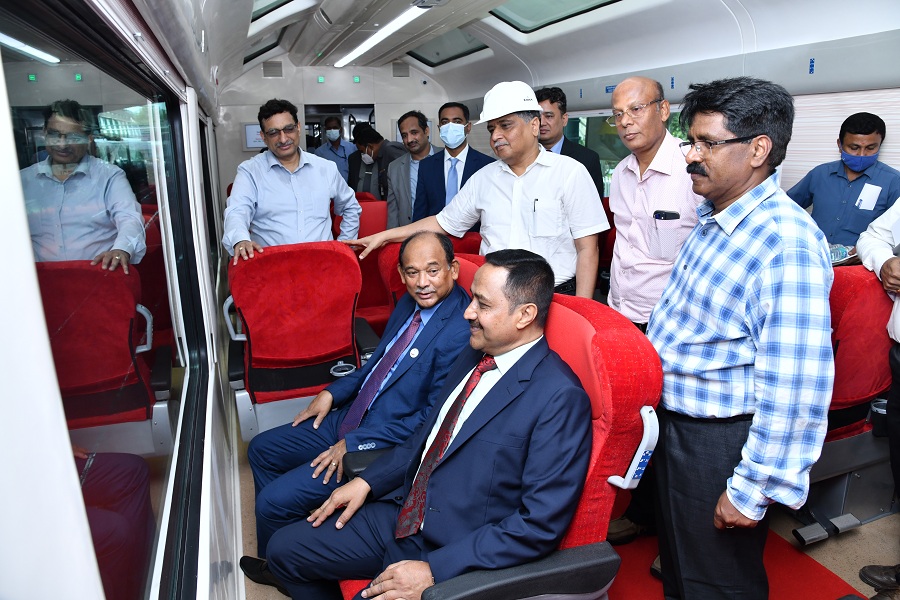 बांग्लादेशी रेल मंत्री चेन्नई पहुंचे, रेल कोच खरीदने में दिखाई रुचि