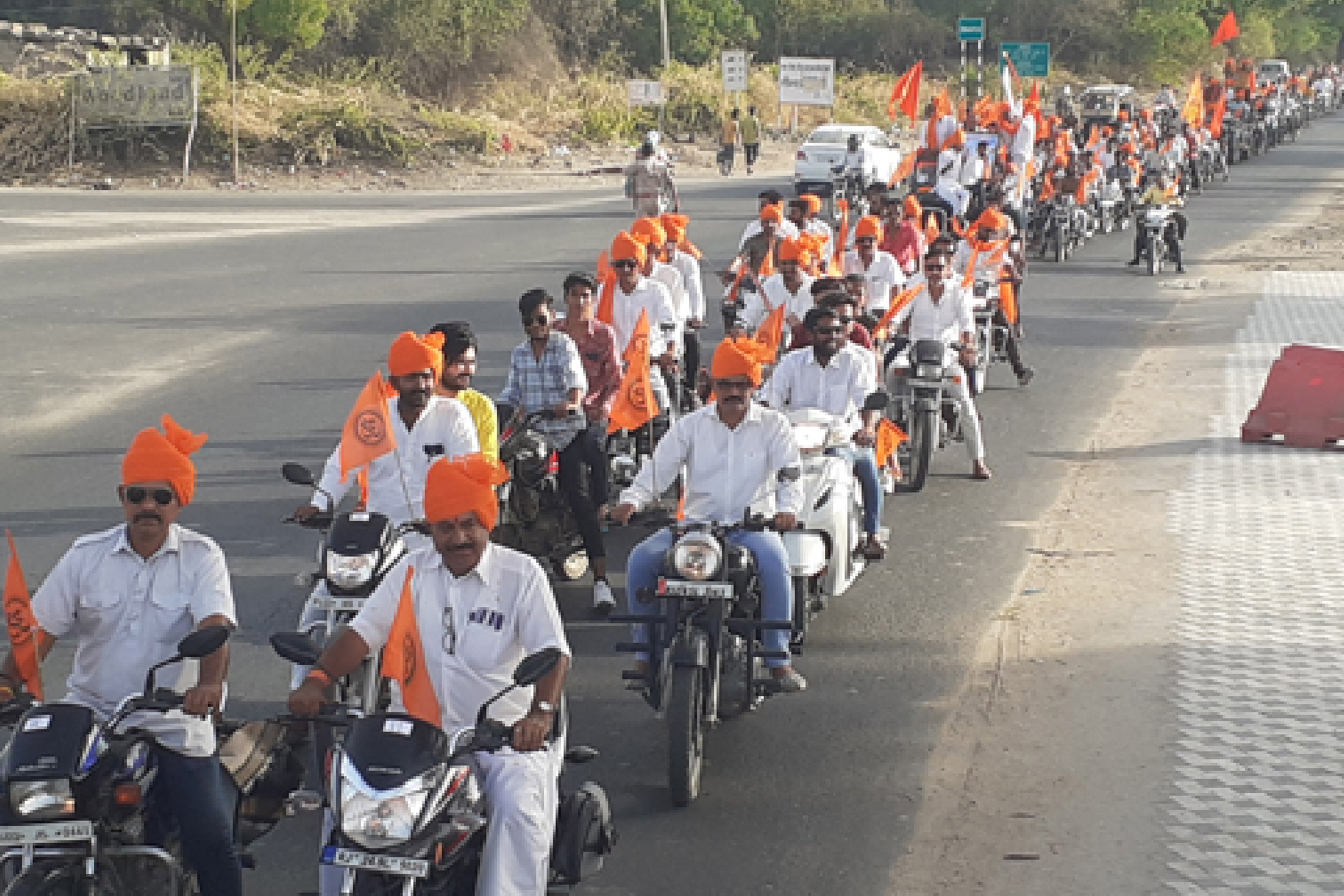 श्रीराम के जयघोष के साथ निकली ऐतिहासिक दुपहिया वाहन रैली, धर्म सभा का भी हुआ आयोजन