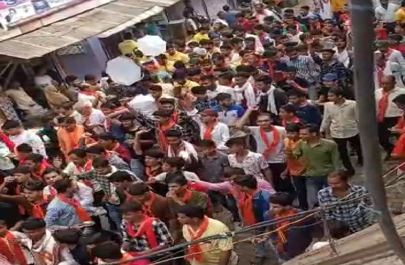 People gathered in Parashuram procession, welcome at many places