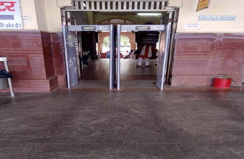 gwalior railway stationi