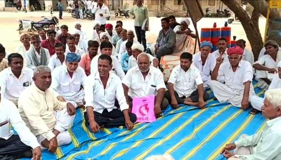 Gujarat Hindi News : पहले लंबित मांगों पर किसानों की नाराजगी से इनकी उड़ी है नींद