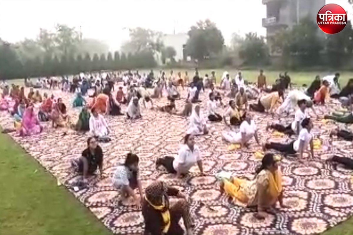 international-yoga-day-2022-patanjali-will-organize-yoga-camp.jpg
