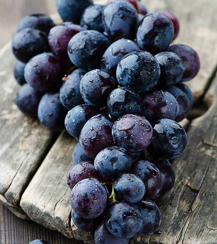 Grapes Benefits: अंगूर का सेवन करने से मिलते हैं अनगिनत फायदे, कैंसर से बचाव करने में होता है मददगार