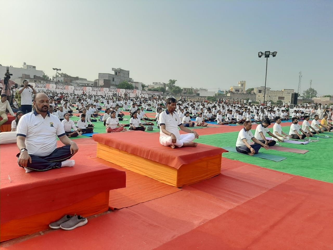 International Yoga Day 2022 : गंगा किनारे ऐतिहासिक और पौराणिक नगरी हस्तिनापुर बना योग दिवस का साक्षी