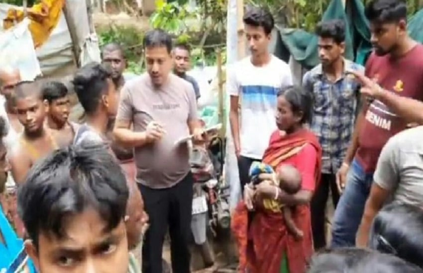 West Bengal  दंपती ने अपने बच्चे को पहले जमीन पर पटका, मौत नहीं हुई तो बोरे में भरकर लगा दी आग