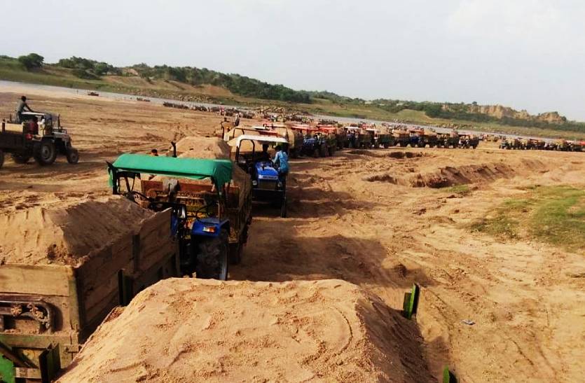 patrika_mp_planning_to_legalize_mining_in_parts_of_chambal_sanctuary.jpg