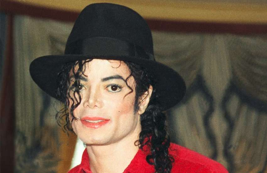 michael jackson was used to sleep in oxygen chamber know the reason
