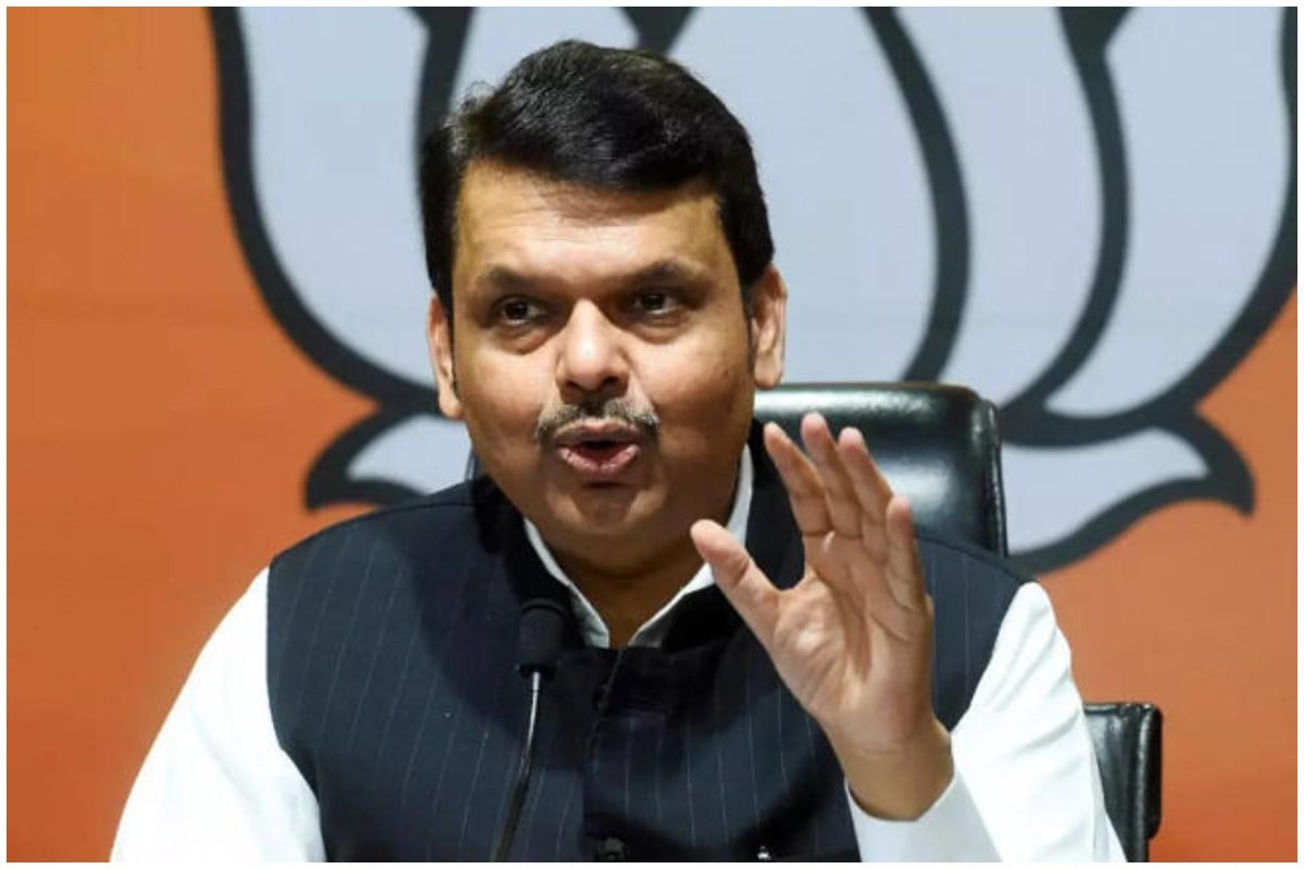 Maharashtra Political Crisis: गुवाहाटी से ही रणनीति बनाने में जुटे बागी विधायक, दिल्ली पहुंच सकते हैं बीजेपी नेता देवेंद्र फडणवीस