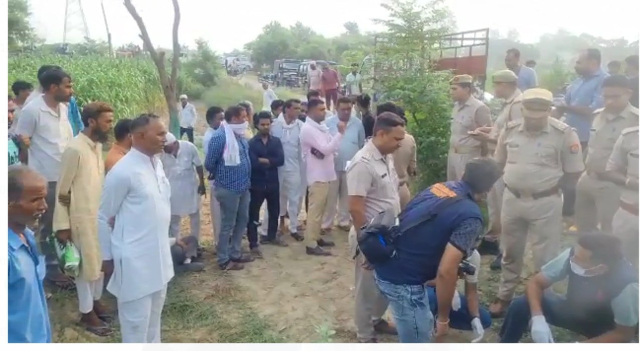 shot dead in Meerut : दिन निकलते ही सड़क किनारे इन हालातों में मिली लाशें देखकर खड़े हुए रोंगटे