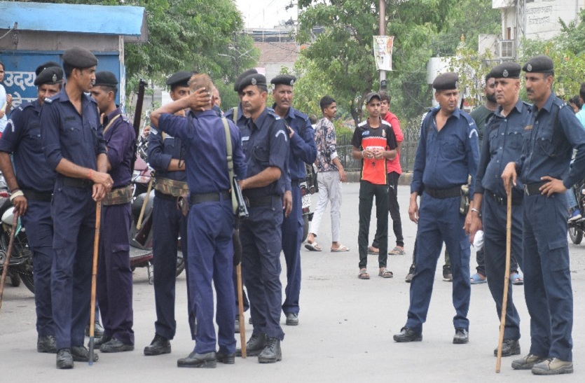 Udaipur Murder Case : नेताओं का जमावड़ा, 24 घंटे के लिए आगे बढ़ाई नेटबंदी