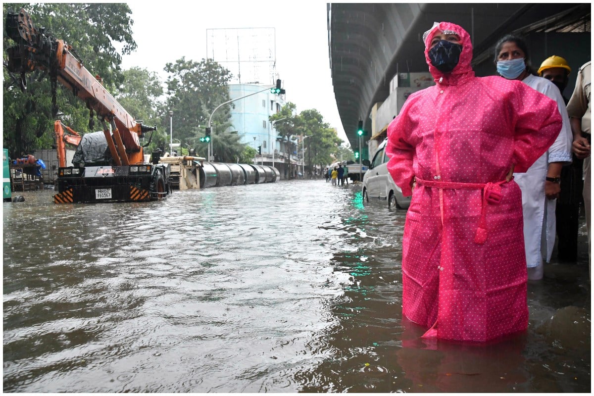 Mumbai Rains Updates: जलभराव के कारण अंधेरी सबवे अस्थाई रूप से बंद, मौसम विभाग का अलर्ट जारी
