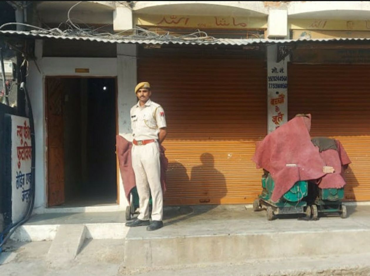 उदयपुर हत्याकांड: आरोपियों के घर से जब्त की सामग्री, चार और संदिग्ध हिरासत में