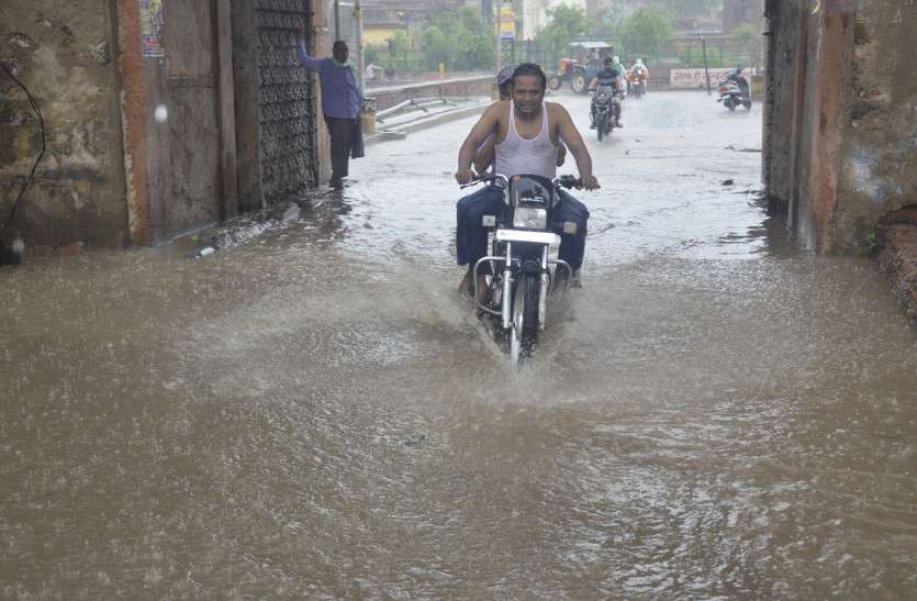 राजस्थान में मानसून की धमाकेदार एंट्री, झूम के बरसे बादल, यहां अति भारी बारिश का अलर्ट