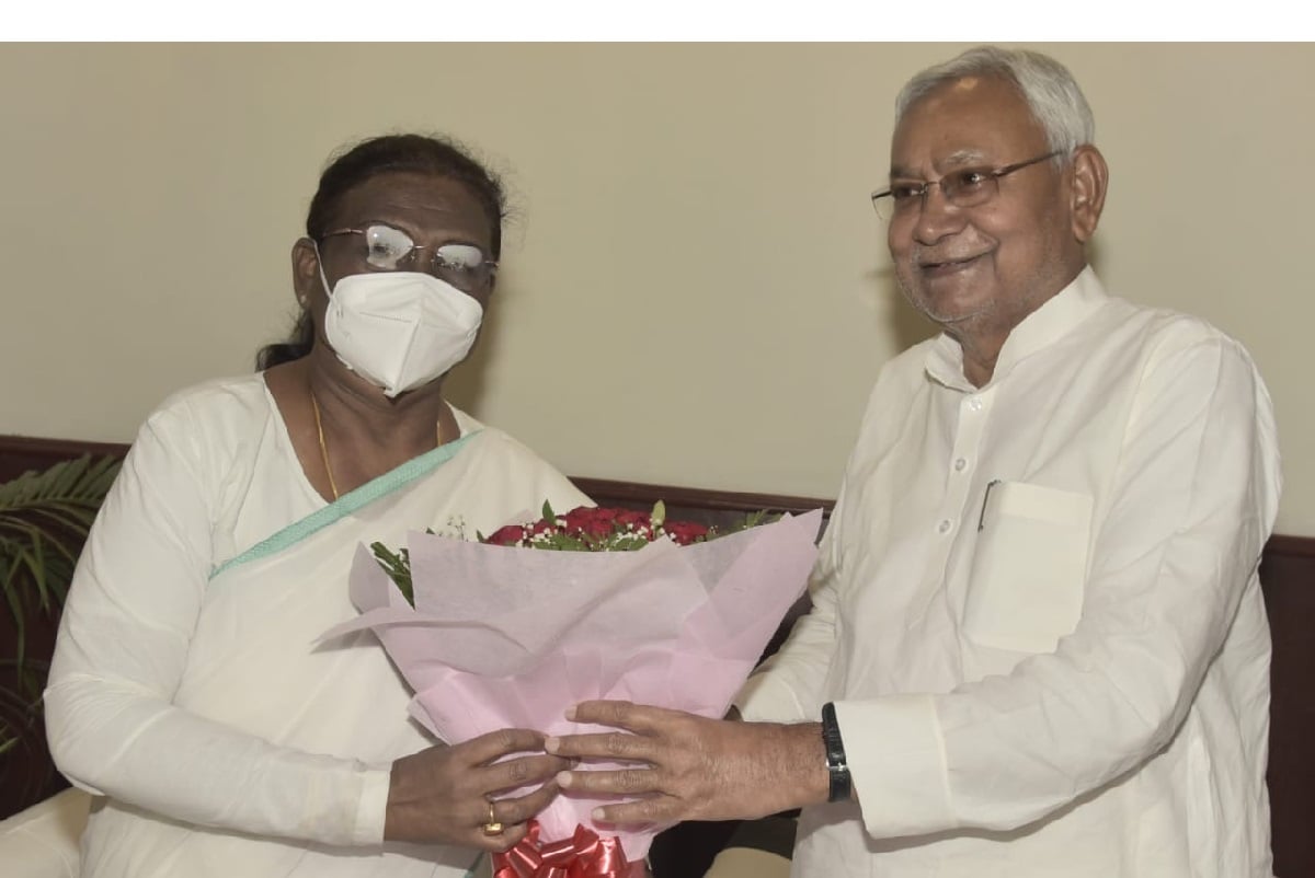 President Election 2022 : Draupadi Murmu sought support from NDA leaders in Patna, met CM Nitish, left for Guwahati