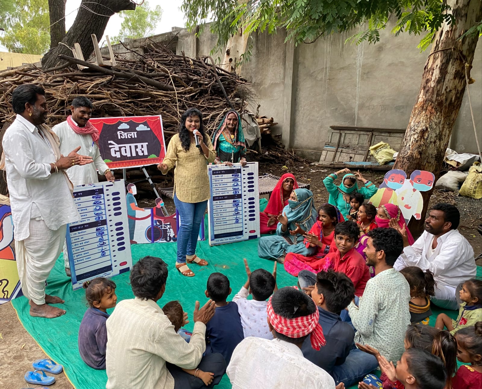 नगर सरकार को चुनने में आपका ही मत होगा साकार-सारिका