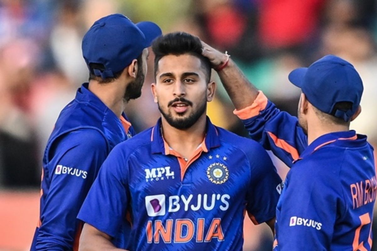 IND vs ENG: इंग्लैंड के खिलाफ पहले टी-20 मुकाबले में उमरान मलिक का खेलना लगभग तय, रोहित शर्मा ने दी खुशखबरी