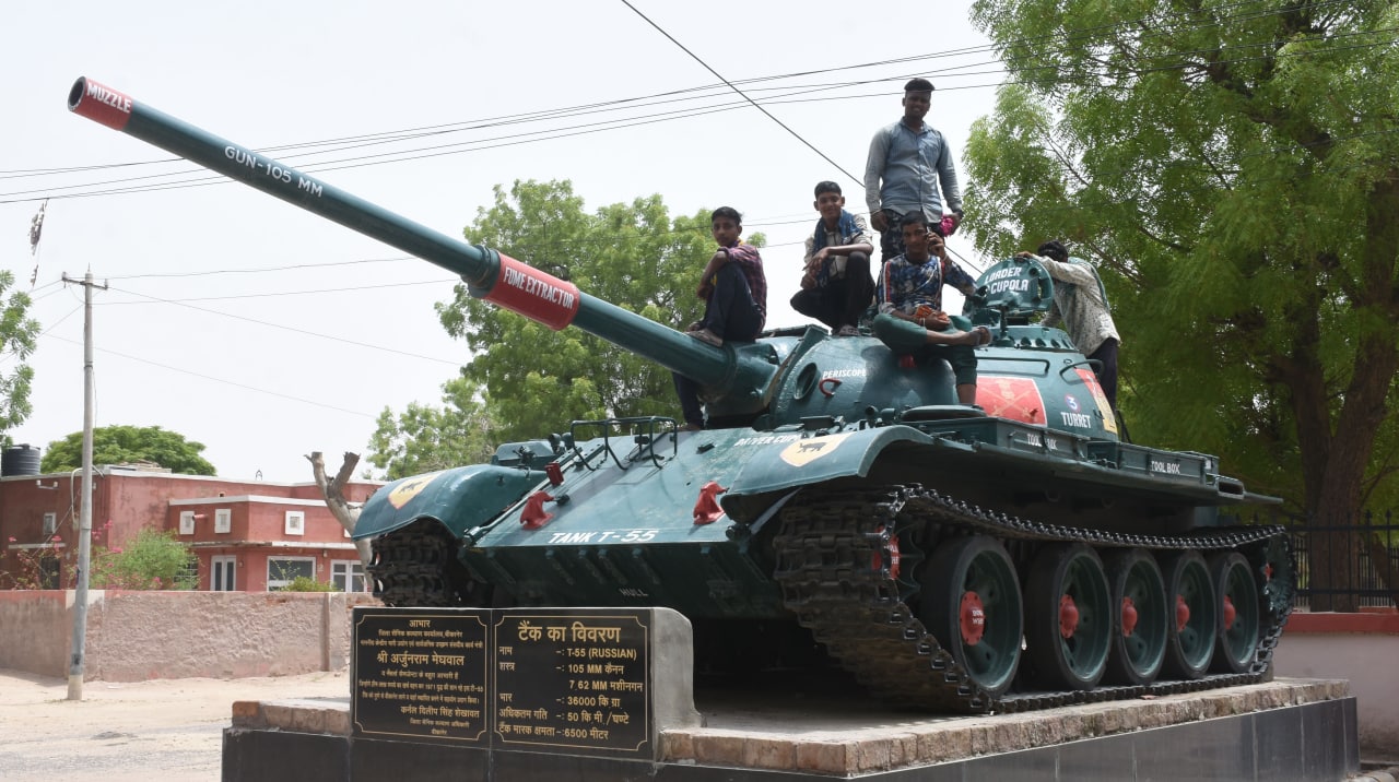 सबसे ज्यादा टैंकों वाला शहर बीकाणा, अपनी सैन्य ताकत और पाक को युद्ध हराने की दिलाते हैं याद