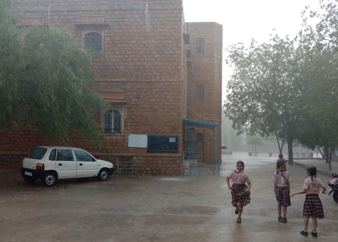 Watch Video: जैसलमेर सहित ग्रामीण क्षेत्रों में व्यापक बारिश