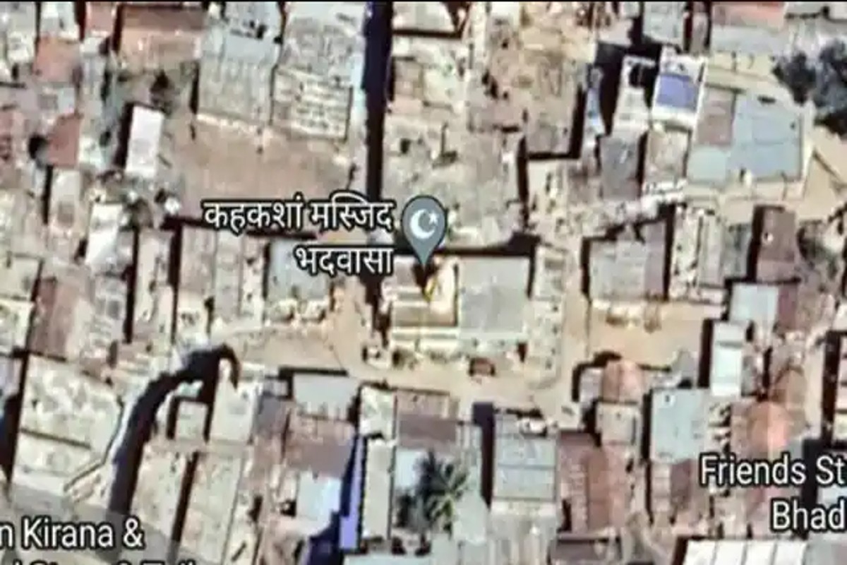 हिंदू-मुस्लिम विवाद में Google Map की एंट्री, मंदिर को बताया मस्जिद, नाबालिग सहित 3 लोग हिरासत में