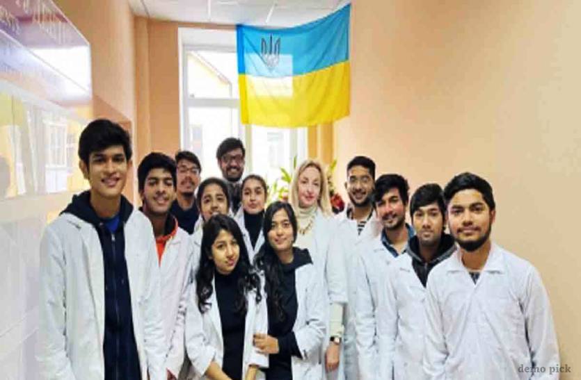medical_students_returned_from_ukraine_will_agitate_against_the_mp_government.jpg