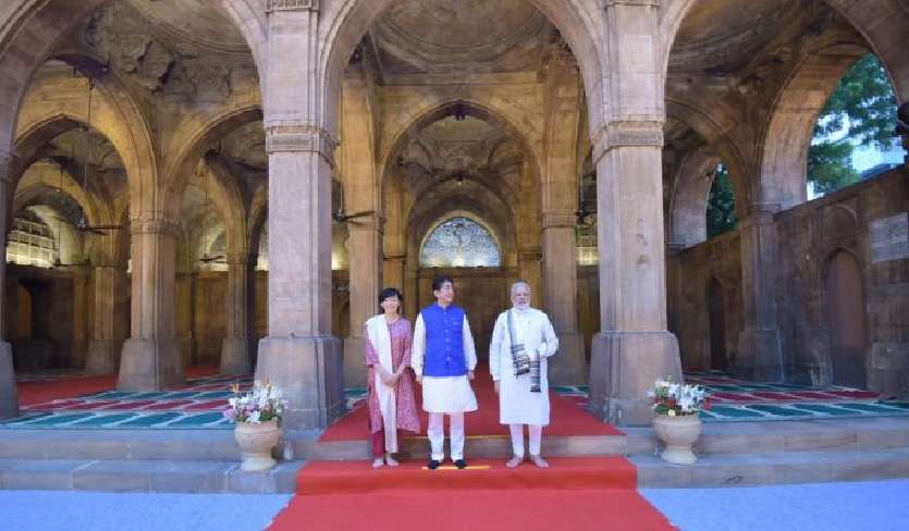 pm_modi_and_shinzo_abe_6.jpeg