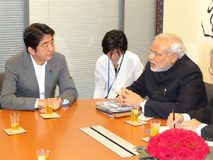 pm_modi_and_shinzo_abe.jpeg