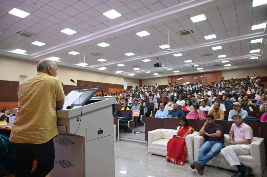 Delhi News: 'बिजनेस ब्लास्टर्स' से छात्रों को मिल रहा एंटरप्रेन्योर बनने के लिए बढ़ावा, जॉब लेने नहीं देने वाले बनेंगे छात्र