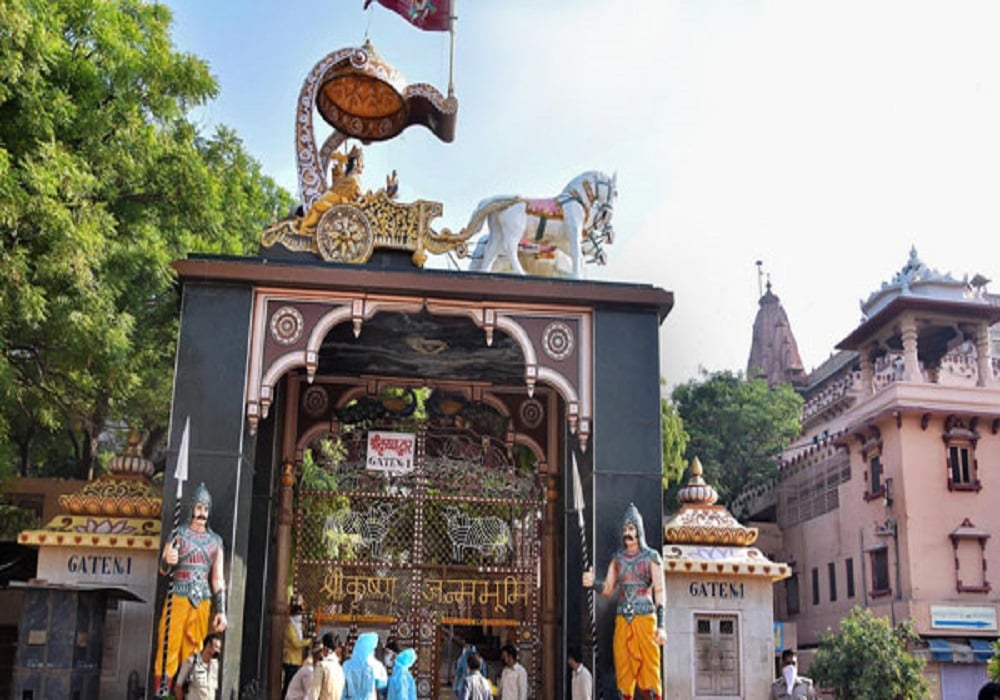 Shri Krishna Janmashtami: मथुरा वृन्दावन में हाई सेक्योरिटी अलर्ट, Yogi भी करेंगे दर्शन, दिल्ली, राजस्थान, हरियाणा बॉर्डर सील