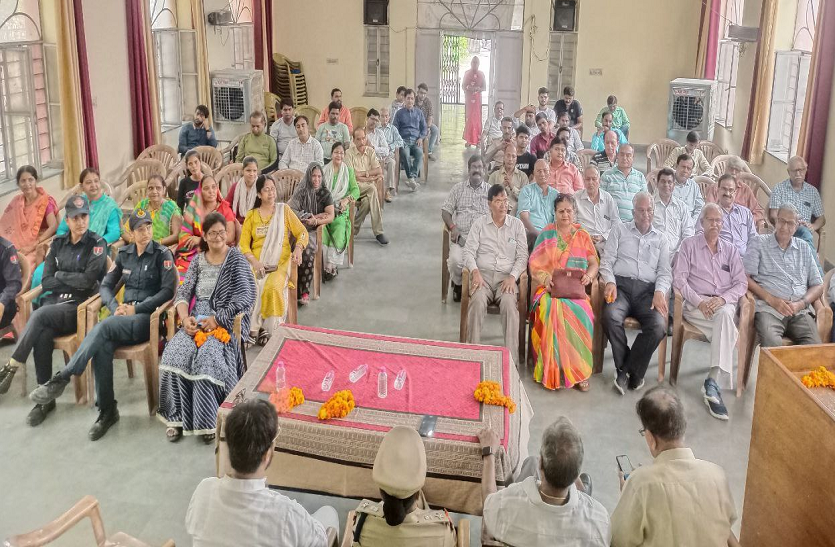 हरयाळो राजस्थान: सीनियर सिटीजन फोरम में हुआ पौधरोपण, दिया हरियाली का संदेश