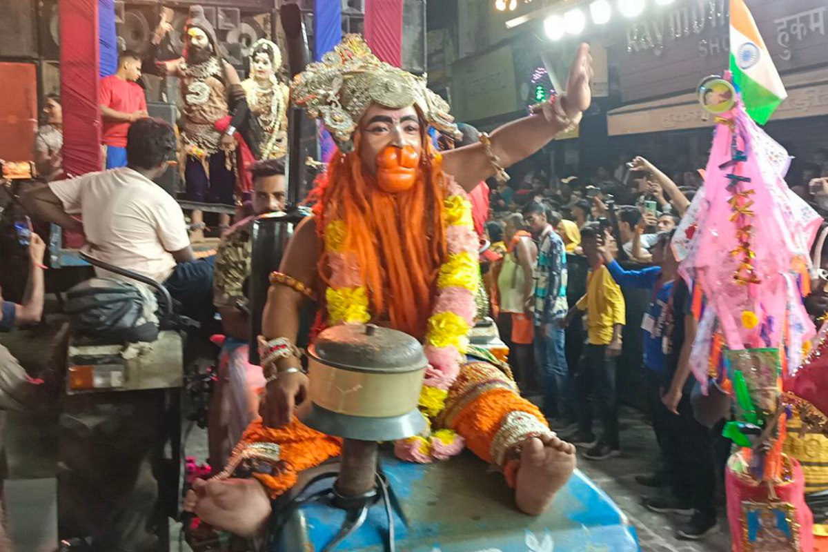 two-and-a-half-feet-hanuman-became-the-center-of-attraction-in-kanwar-yatra.jpg