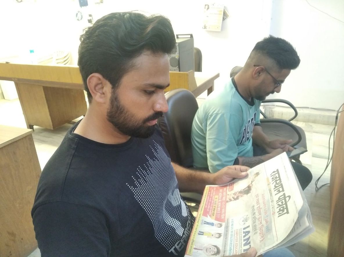 'जट्स लैंड' फिल्म में खलनायक की निभा रहे गुरप्रीत सिंह पहुंचे हनुमानगढ़ पत्रिका कार्यालय