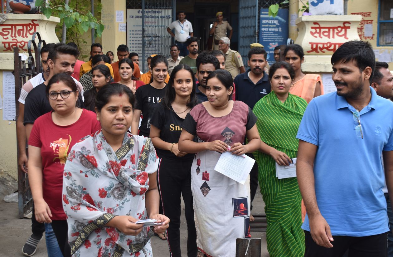 पहले दिन दोनों पारियों में 90.53 फीसदी ने दी परीक्षा