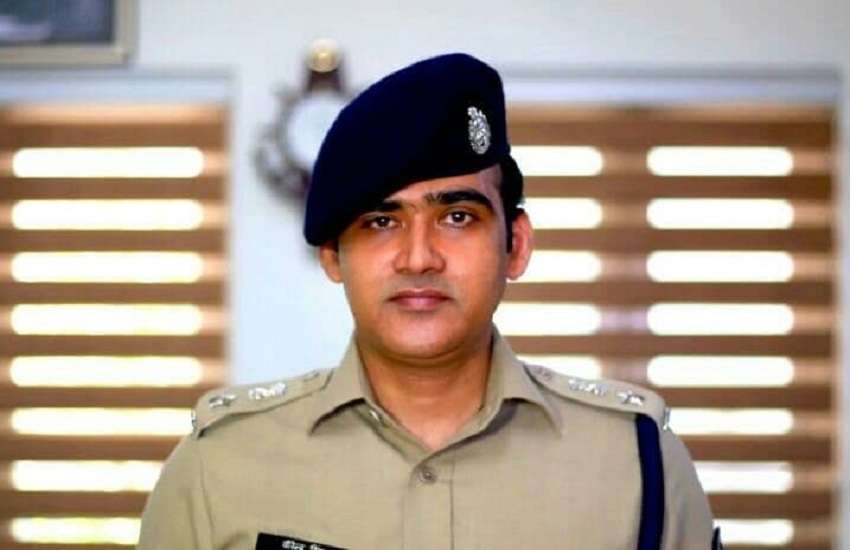 Gujarathoochtragedy: अहमदाबाद, बोटाद के पुलिस अधीक्षकों का तबादला