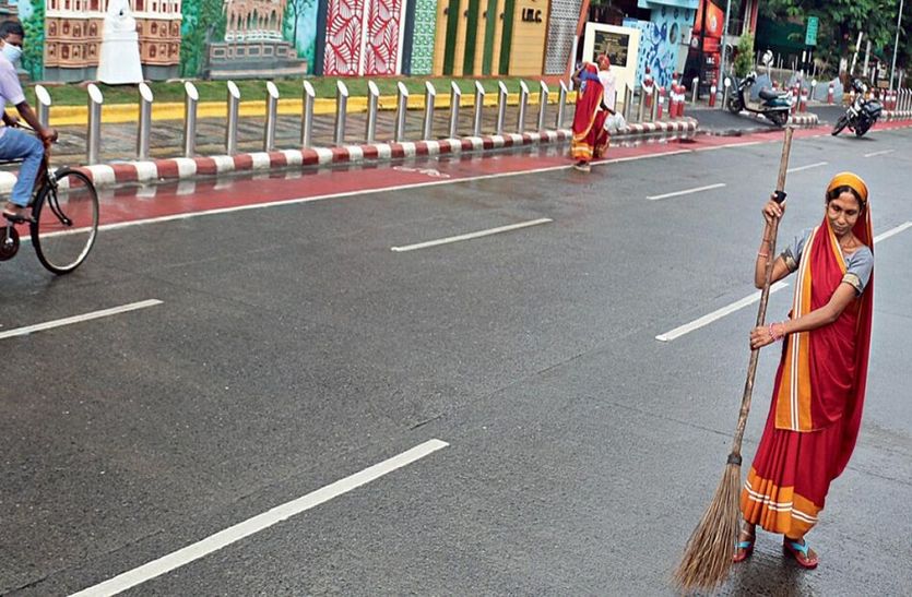 Indore News : अब नगर निगम के हर सफाईकर्मी को करना होगी हजार मीटर सफाई