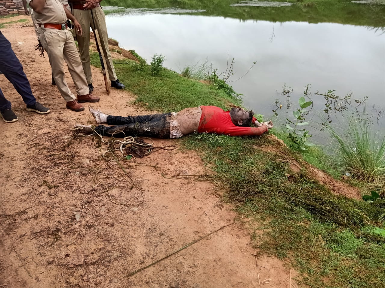 Dead body of a young man tied with hands and feet was found in the river, a case of murder registered