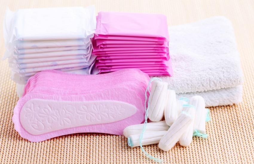 Menstrual hygiene scheme मासिक धर्म स्वच्छता योजना के लाभार्थियों में भारी कमी