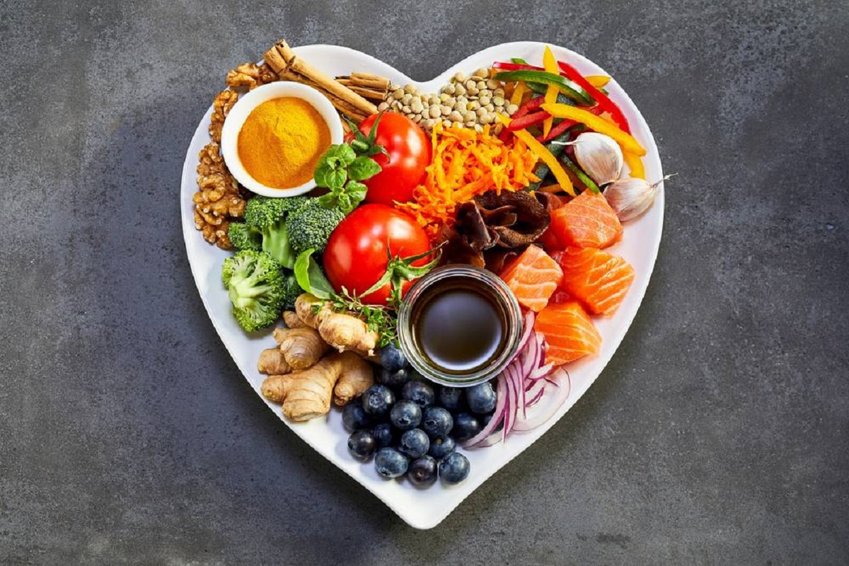 Foods For Heart: अगर डाइट में करेंगे इन 4 चीजों को शामिल, तो नही बढ़ेगा हार्ट अटैक का खतरा