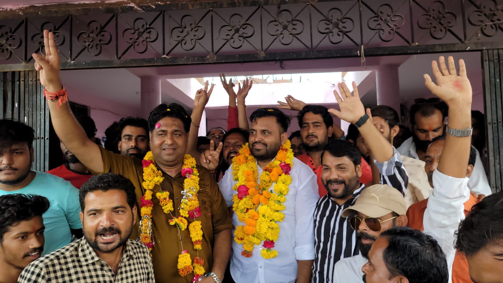 चारों निकायों में खिला कमल, गरोठ-नारायणगढ़ में कांग्रेस से नगरी में भाजपा की खेमे से क्रास वोटिंग