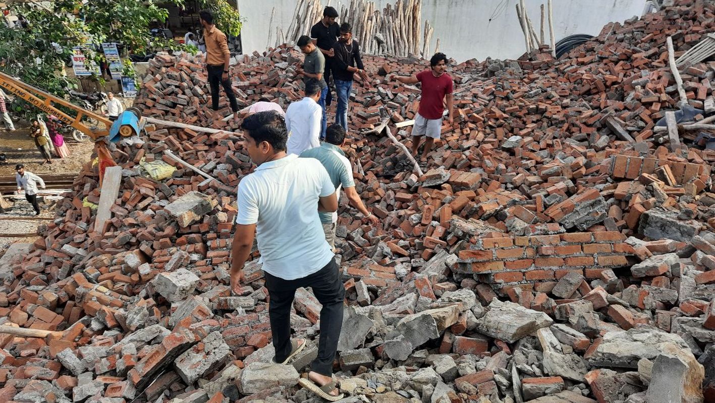 Bundi big  news: निर्माणाधीन भवन ढहा, 6 जने घायल, चार को गंभीर स्थिति में किया बूंदी रैफर