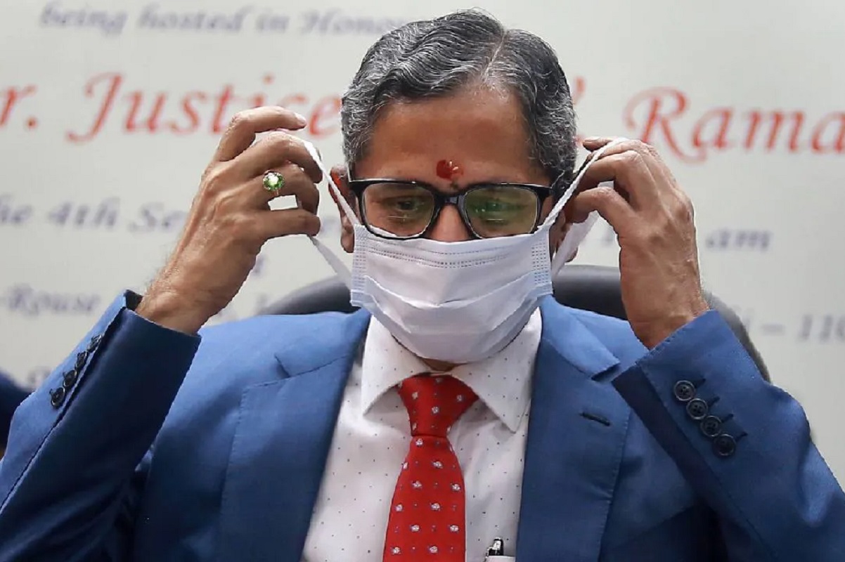 Please wear masks, our staff-colleagues getting COVID infection: CJI NV Ramana to lawyers appearing physically