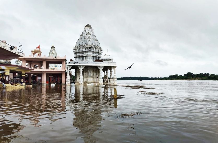 Weather Update  मानसून मेहरबान,  5 मीटर गेज पर चल रही त्रिवेणी, मंदिर व घाट डूबे, बीसलपुर बांध से आएगी खुशखबर