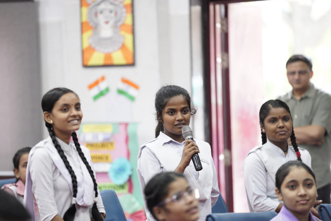 Delhi: सरकारी स्कूलों के छात्रों के बिजनेस आइडियाज को मिल रहा मोटिवेशन, एंटरप्रेन्योर बनने के लिए जानिए क्या सीख रहे हैं छात्र?