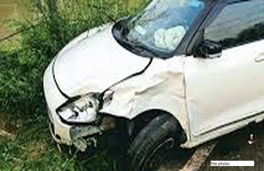 Accident : बायपास पर पलटी कार, दोस्तों के साथ जन्मदिन की पार्टी मनाने गए युवक की मौत