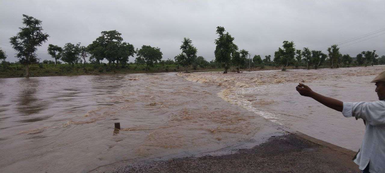 गुना में 48 घण्टे के दौरान भारी बारिश, जलमग्न हुए कॉलोनी व मोहल्ले, रास्तों में भरा पानी