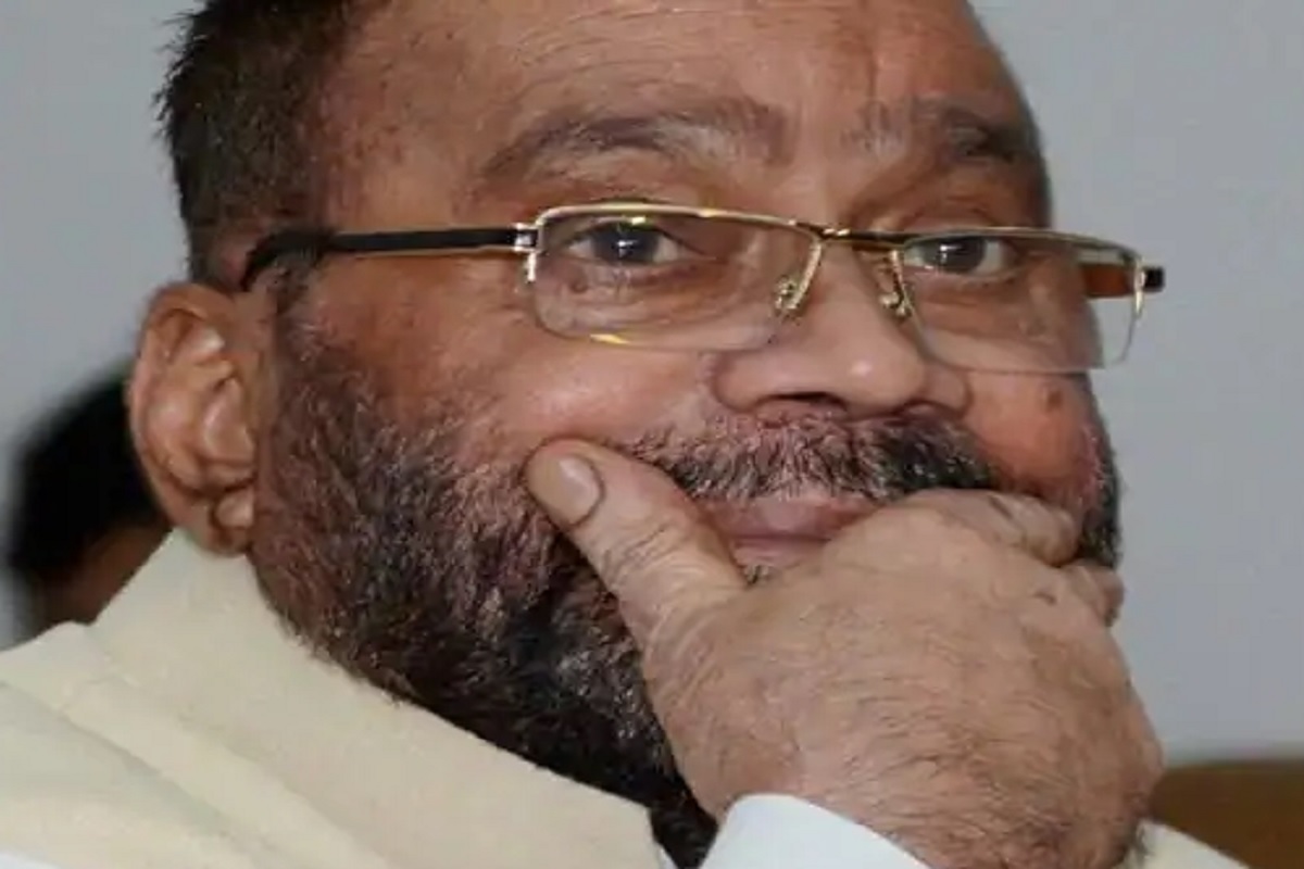 स्वामी प्रसाद ने नोएडा कमिश्नर को भेजा साढ़े 11 करोड़ का मानहानि का नोटिस