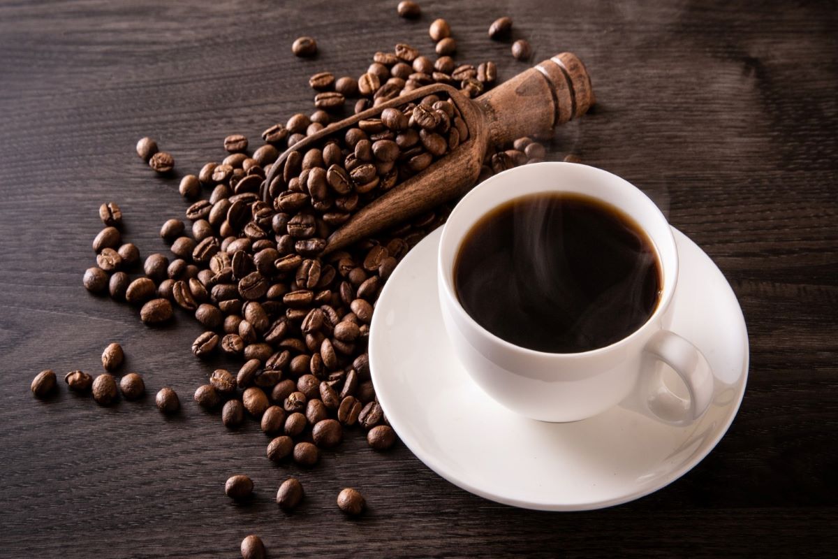 Black Coffee Benefits: वजन कम करने से लेकर तनाव को दूर करने के लिए पीना शुरू करें ब्लैक कॉफी, जानें इसके कमाल के फायदे